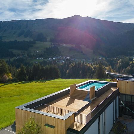 Genuss- & Aktivhotel Sonnenburg Riezlern Esterno foto