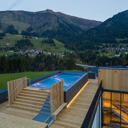 Genuss- & Aktivhotel Sonnenburg Riezlern Esterno foto