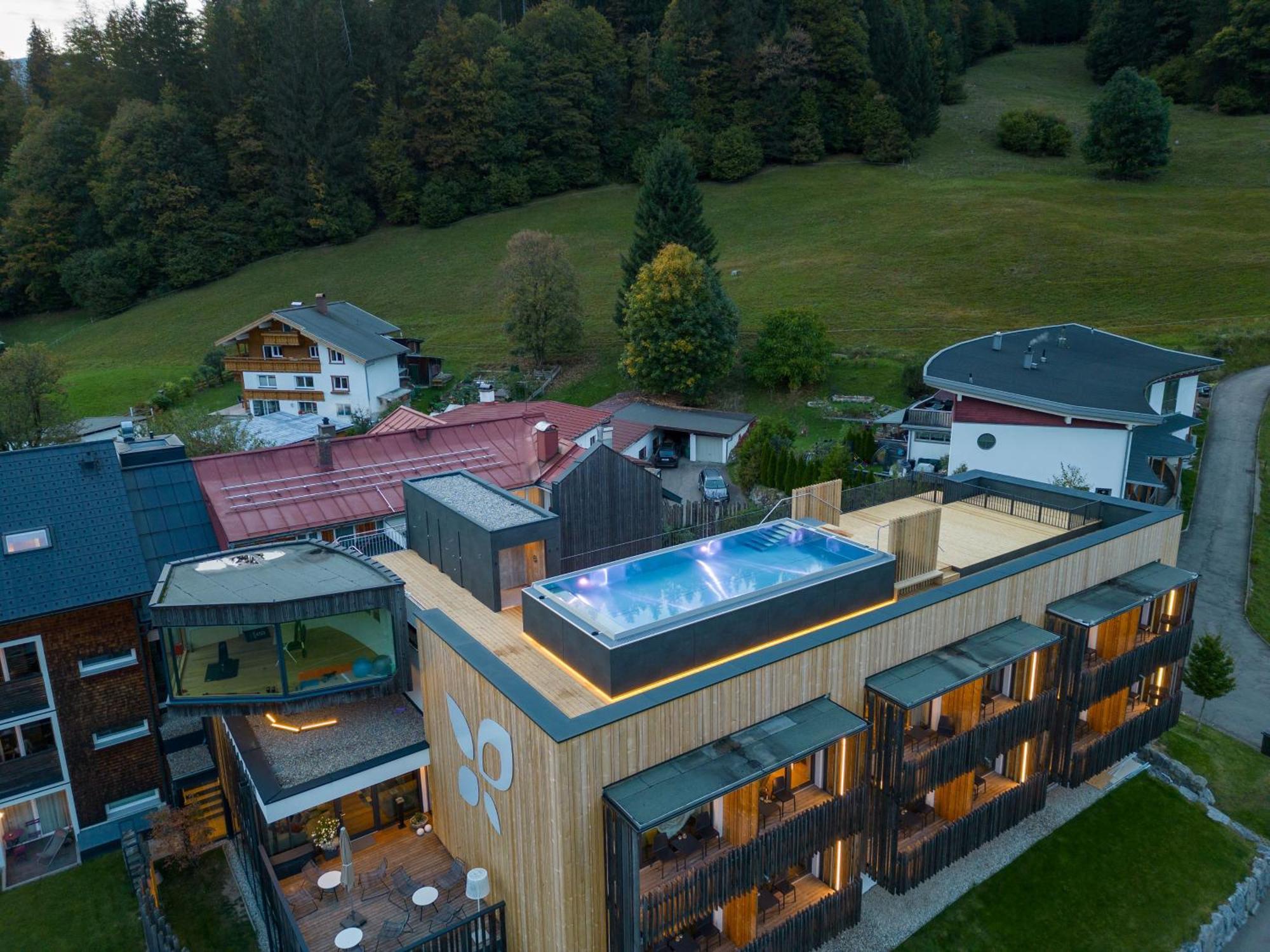 Genuss- & Aktivhotel Sonnenburg Riezlern Esterno foto
