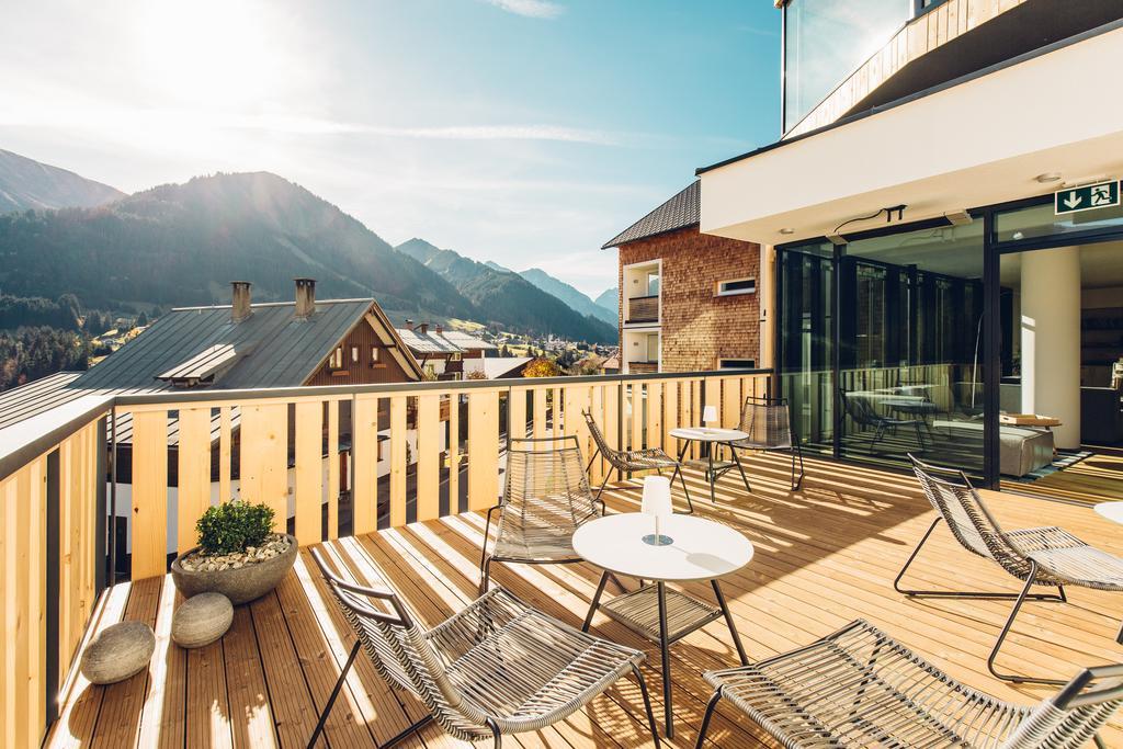 Genuss- & Aktivhotel Sonnenburg Riezlern Esterno foto