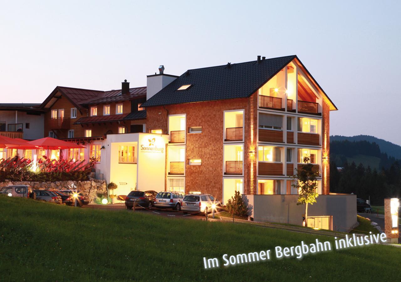 Genuss- & Aktivhotel Sonnenburg Riezlern Esterno foto